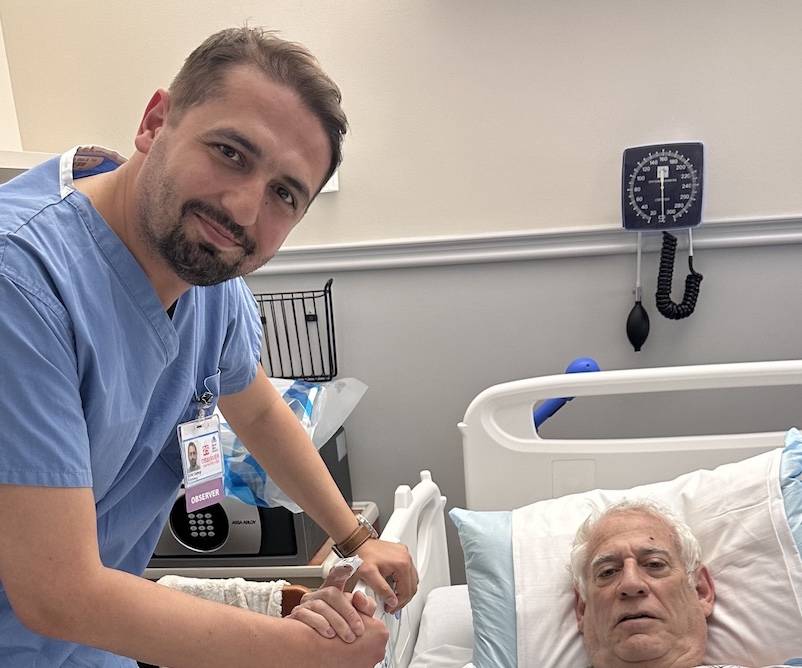 Türk Doktor New York'ta Hayat Kurtardı
