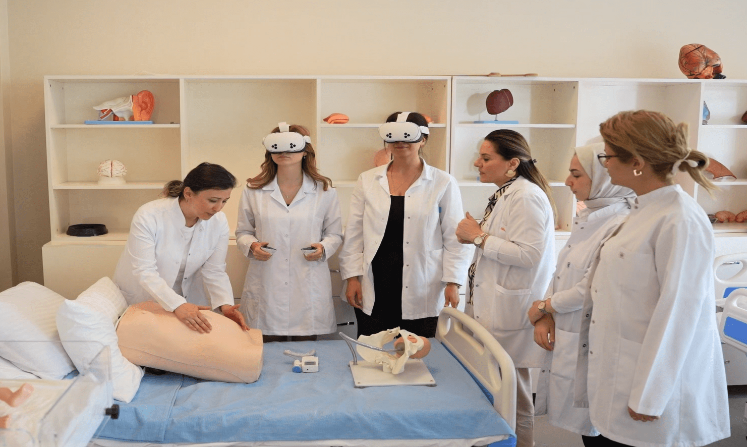 Ebe Kendi İşini Kurabilir