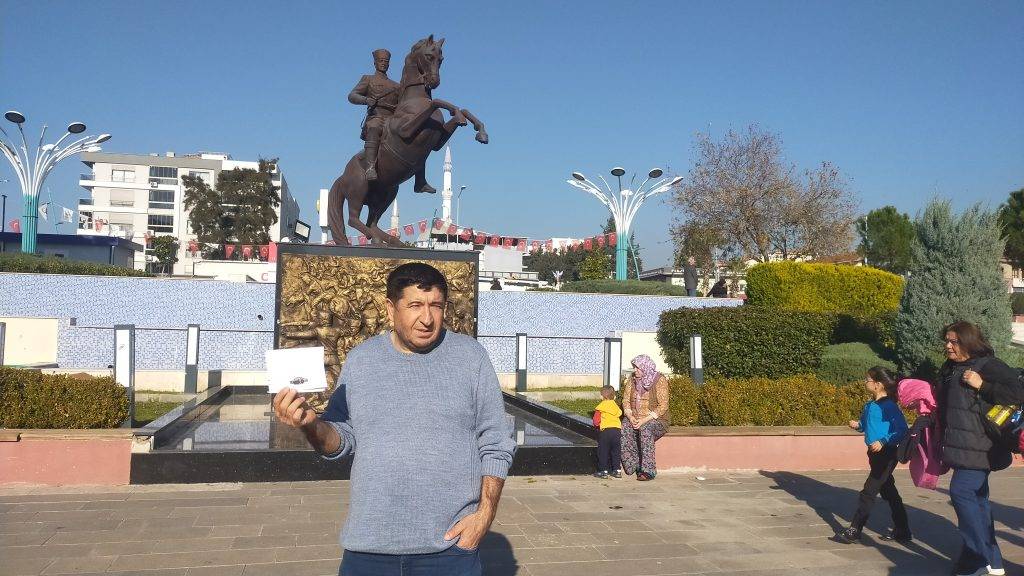 İzmir’de Geçirdiği Ameliyat Hayatını Kararttı: Kafasında Unutulan İğneler İçin Cumhurbaşkanı