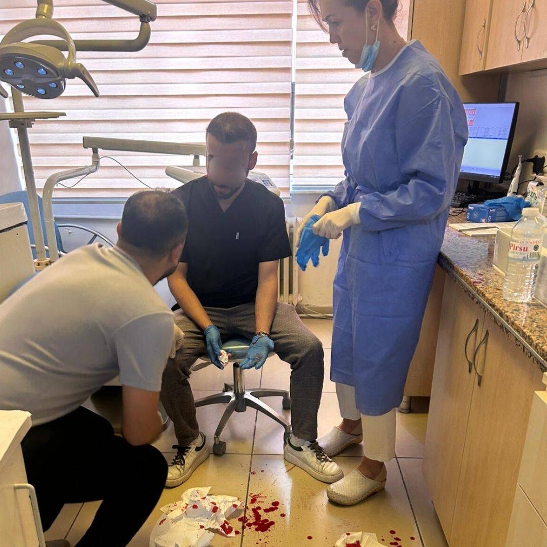 İzmir’de diş hekimi hastası tarafından darp edildi