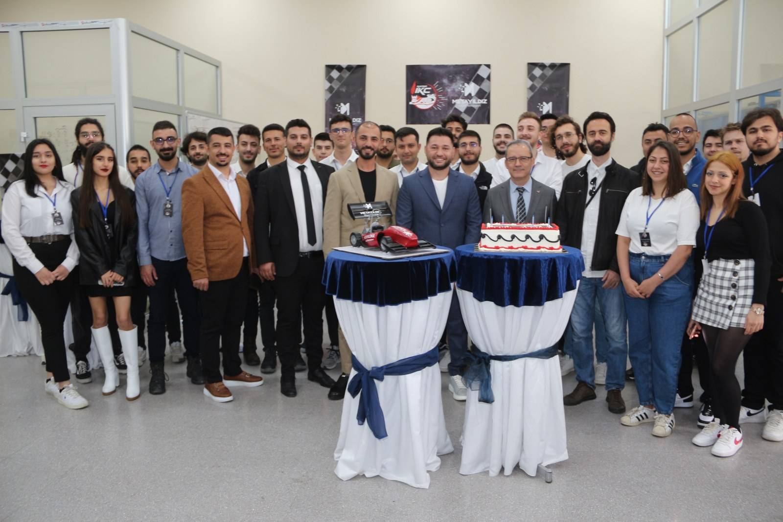 İzmir Kâtip Çelebi Üniversitesinin (İKÇÜ) ilk Racing Takımı, dünyanın en