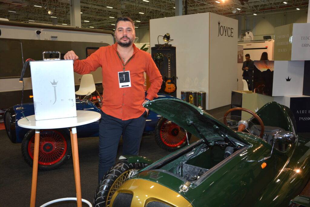 Çevreci özellikleri ve tasarımıyla dikkat çeken Türkiye’nin ilk lityum bataryalı