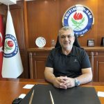 Kemalpaşa Sincan Ortaokulunda tüp bebek tedavisi gören kadın bir öğretmene