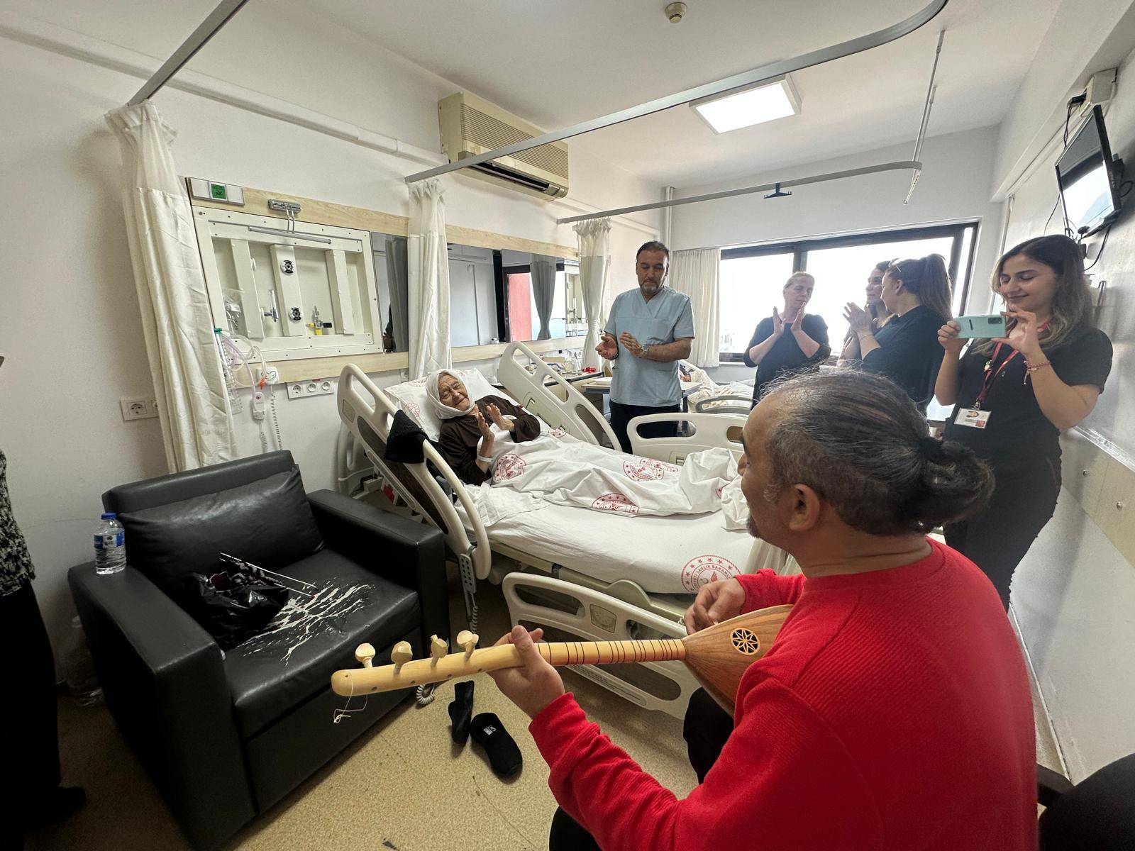 İzmir Atatürk Eğitim ve Araştırma Hastanesi Palyatif Serviste kalan hastalar