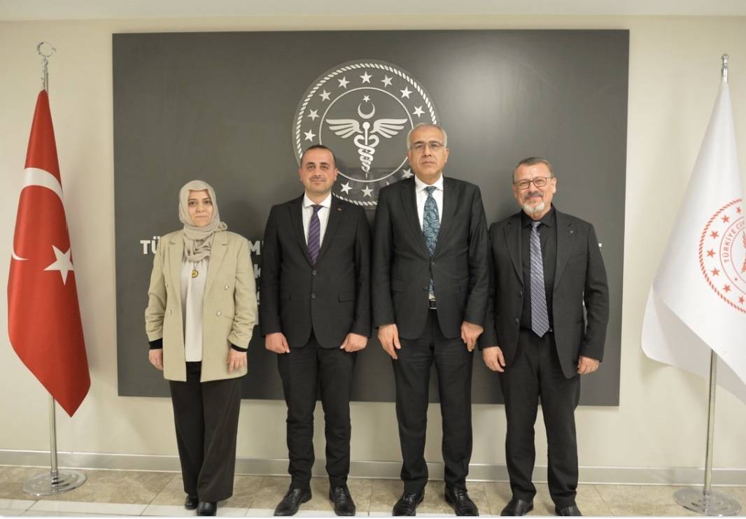 Hekim Birliği Sendikası üst düzey yöneticileri, Sağlık Bakanlığı Halk Sağlığı