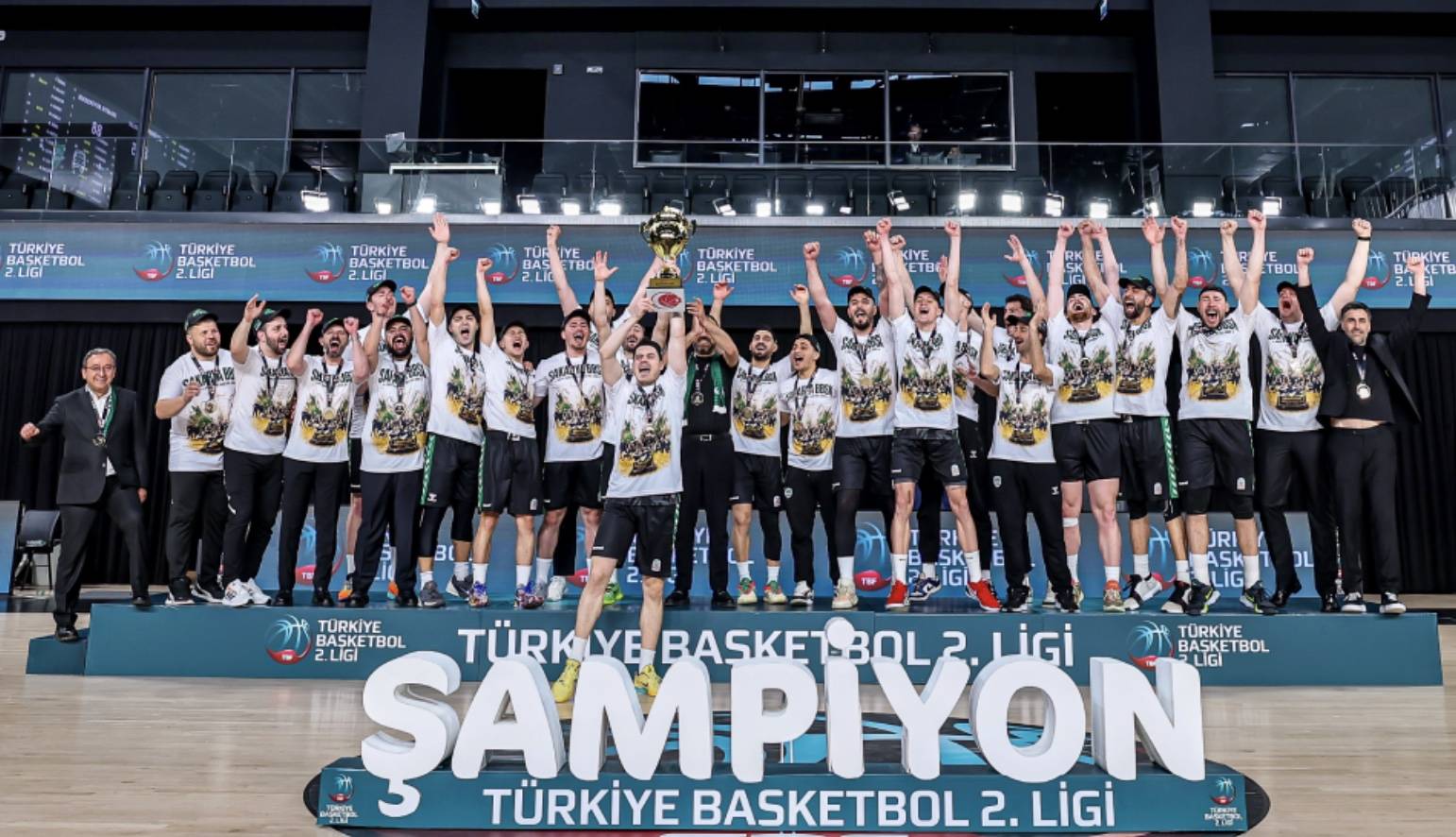 Türkiye Basketbol 2. Ligi 2025-2026 sezonunda Sakarya BBSK şampiyonluğa ulaştı.